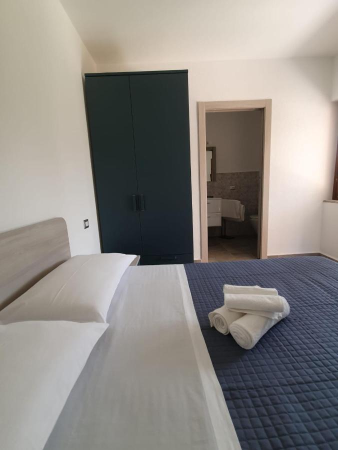 Affittacamere Samar San Teodoro  Exteriör bild